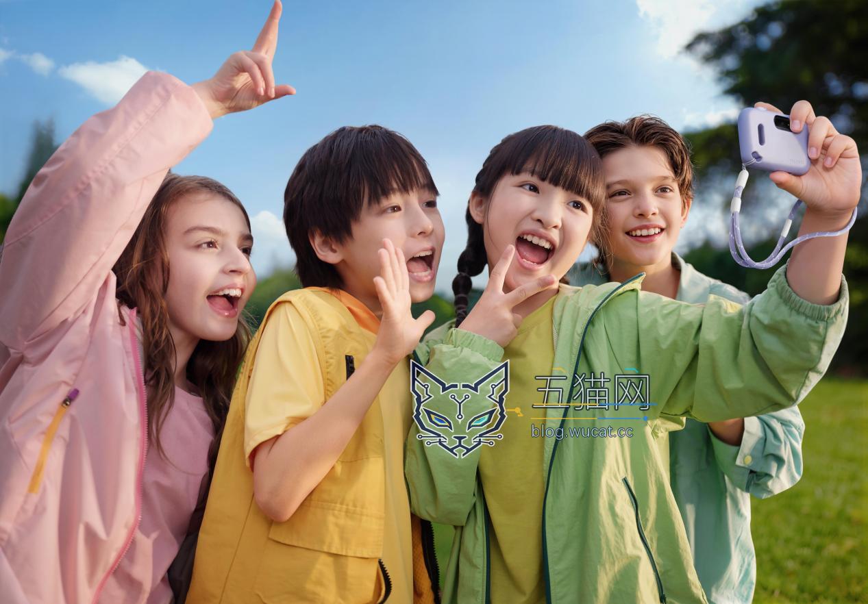 华为首款超新星手表正式发布!离线定位守护安全、“潮玩相机”记录成长