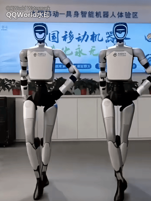 中国移动发布灵犀机器人家族,人形产品 22.9 万元、四足机器狗 3.99 万元