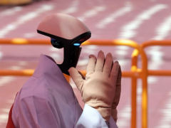 宇树 G1 人形机器人在韩国佛门“受戒”：法名“迦悲”，需遵守不过度充电等戒律五猫网 - AI工具、API服务与独立产品开发五猫网