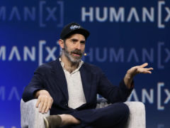 OpenAI 诉讼案牵出“72 小时 CEO”:当事人埃米特 · 希尔自嘲被网友玩梗,马斯克回应五猫网 - AI工具、API服务与独立产品开发五猫网
