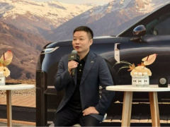 何小鹏：国内车企如果还按旧模式卖车，会陷入类似手机行业的困境，用户换车意愿降低五猫网 - AI工具、API服务与独立产品开发五猫网