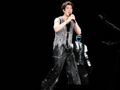 王力宏演唱会上被叫法拉利后当场回应：现在我是比亚迪了五猫网 - AI工具、API服务与独立产品开发五猫网