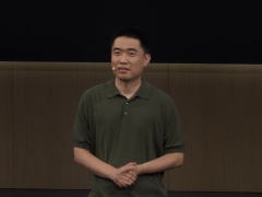 电动车、职业司机、AI 计算机、生活助手合为一体，理想 CEO 李想定义“四位一体”具身智能汽车五猫网 - AI工具、API服务与独立产品开发五猫网